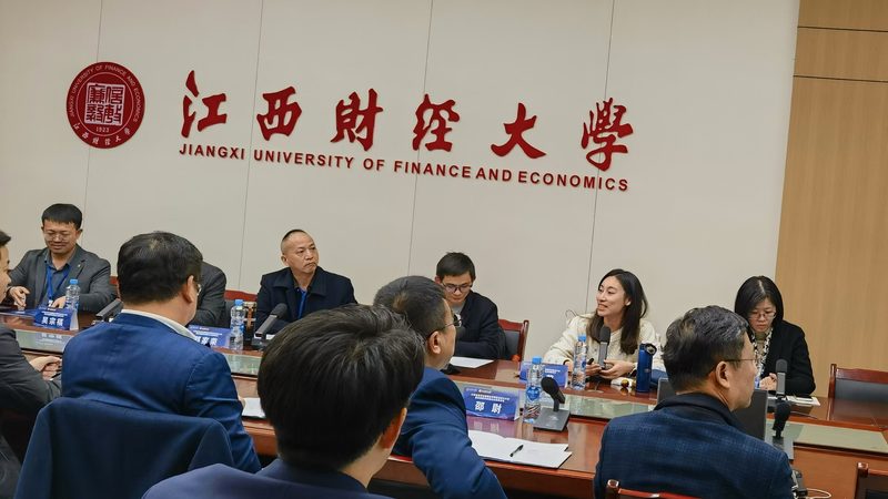 餐饮商标注册：黑白与彩色，有何区别？**